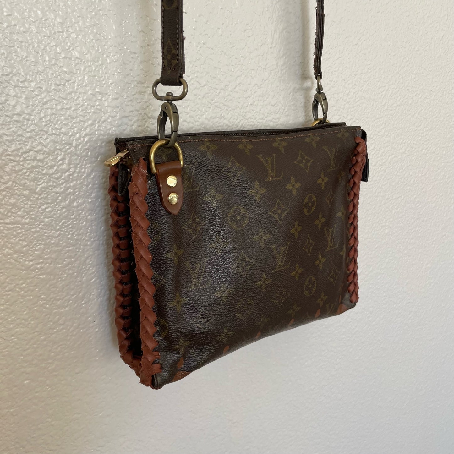 LRB Crossbody