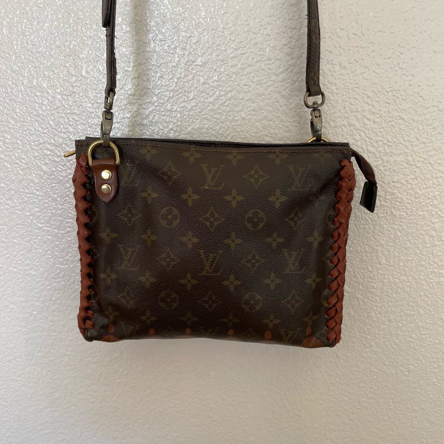 LRB Crossbody
