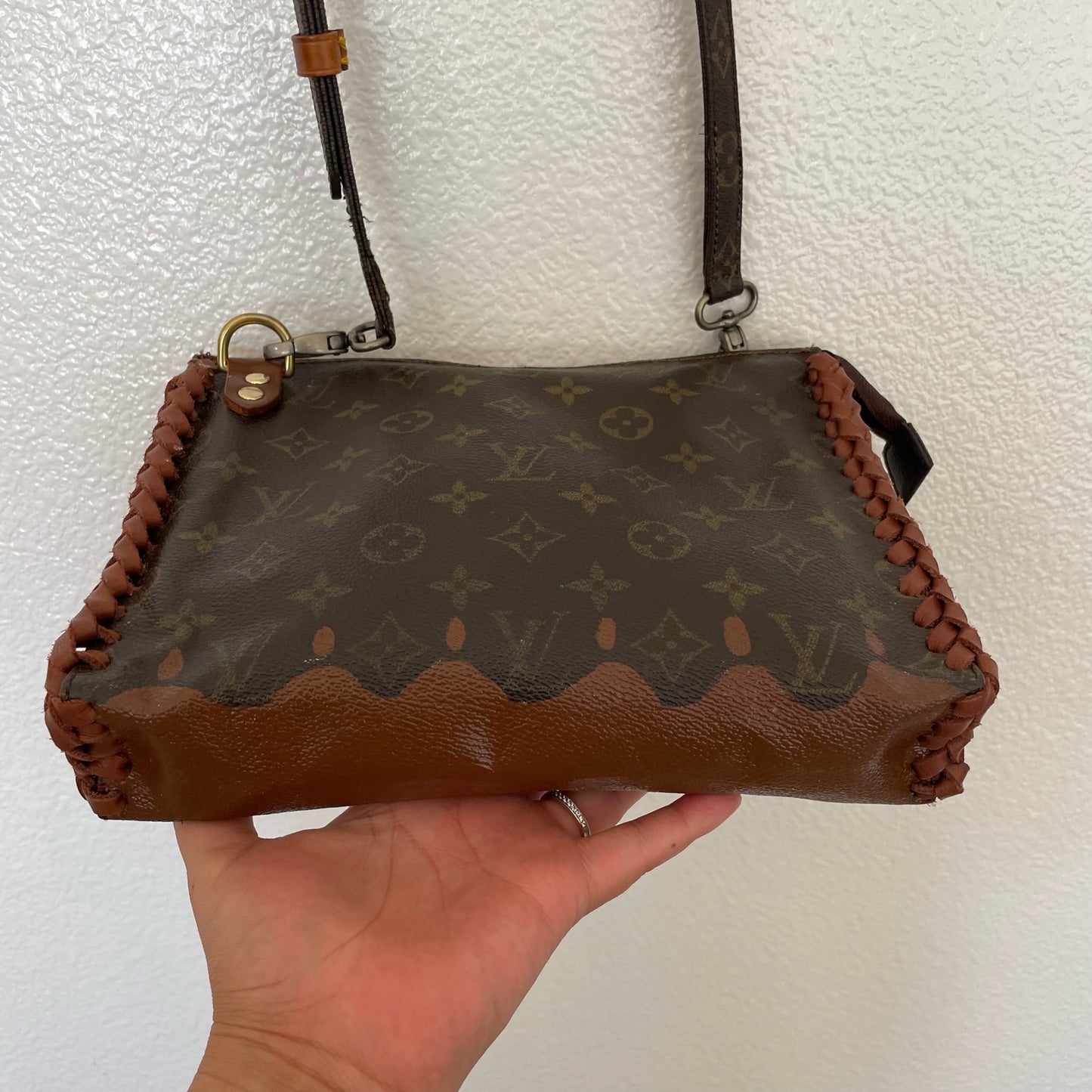 LRB Crossbody