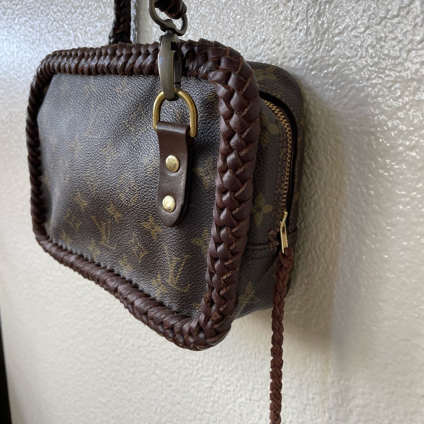 LRB Trousse 23 (monogram)