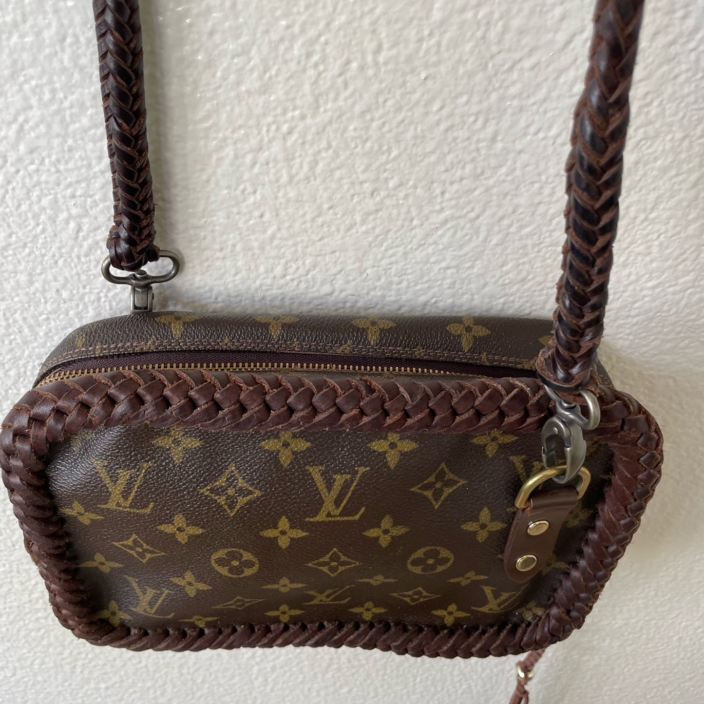 LRB Trousse 23 (monogram)